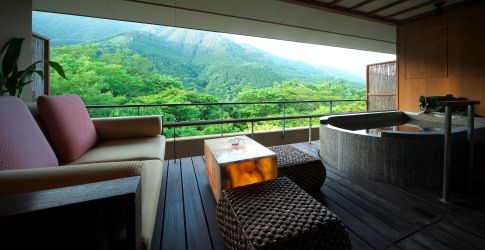 贅沢な東南アジア旅を日本で ...
