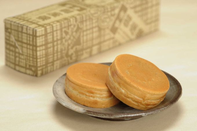 無添加で作られているので小豆の風味がしっかりと感じられるお菓子です。1個85円（税込）