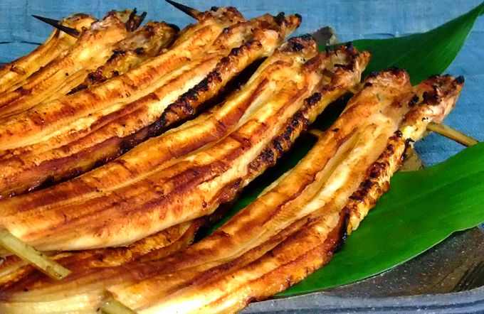 あなご本来の豊かな風味と素朴な味わいが人気。小サイズ 7匹～10匹程度1300円（税込）